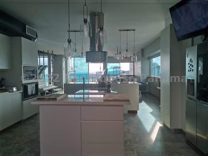 Venta de Apartamento en Punta Pacífica DPV