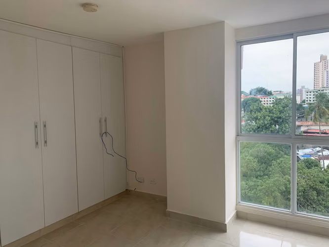 Alquiler en La 12 de Octubre PH New Town - Vacío 27-851BTE