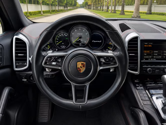 Porsche Cayenne S E-Hybrid 2016 | 68,000 km | Garantía Porsche | Agencia | Historial Completo - Imagen 5