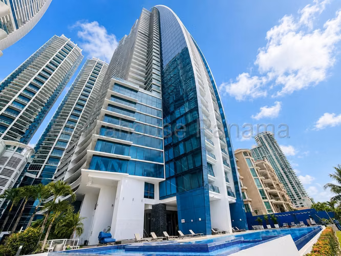 Se Vende Apartamento en Punta Pacifica LA27-1014
