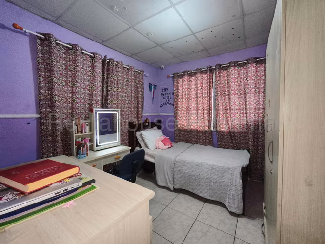 Se Vende Casa en Tocumen LA27-1015