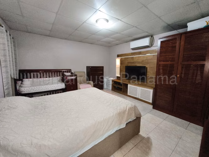 Se Vende Casa en Tocumen LA27-1015