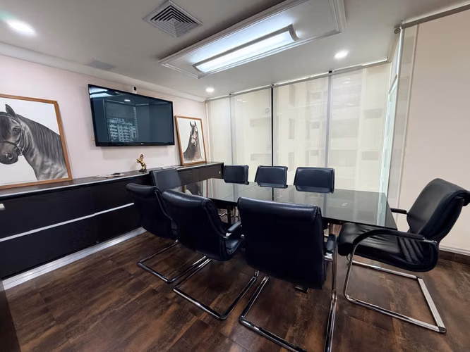 VENTA DE OFICINA EN OBARRIO AMUEBLADA Y LISTA PARA OPERAR - Imagen 2