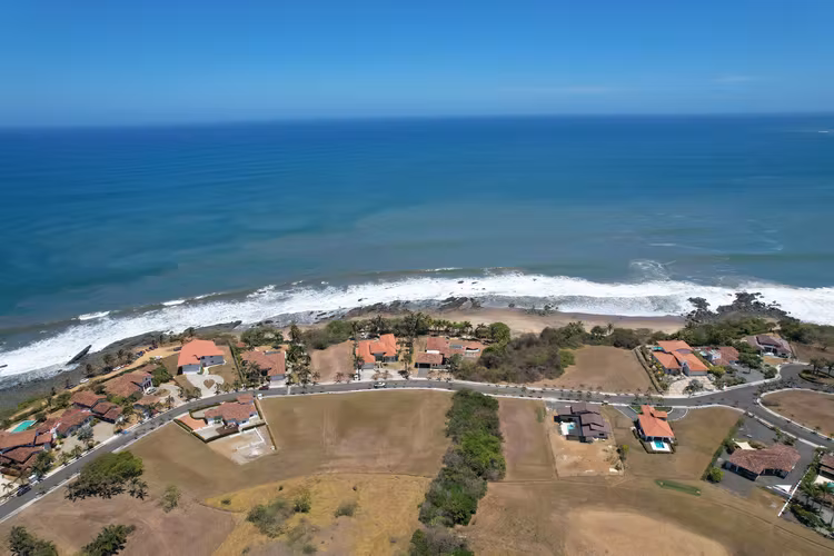 Lote para Construcción en Comunidad Privada con Financiamiento – Costa Pedasí