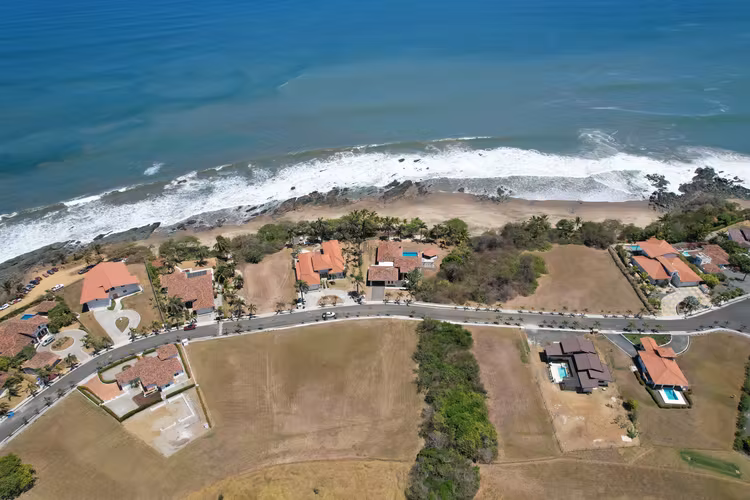 Lote para Construcción en Comunidad Privada con Financiamiento – Costa Pedasí