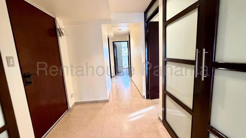 Apartamento en Alquiler en El Carmen. PH CARMEL. 27LDC1039