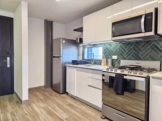 Apartamento Moderno con Terraza Privada en Casco Viejo, Ciudad de Panamá