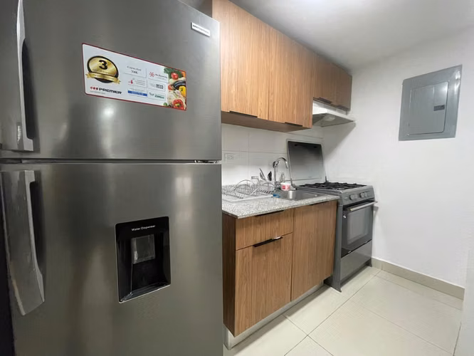 PH Worldwide Plaza - Apartamento 1 Hab. con Estacionamiento, Vía España - Imagen 2