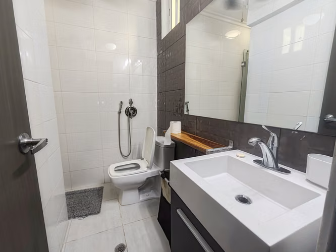 Apartamento en Vía España Amoblado con 80m2 y 2 recámaras