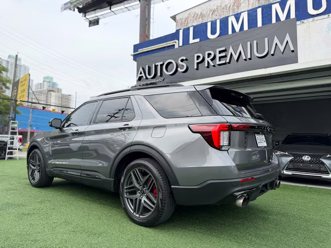 Ford Explorer ST 2024