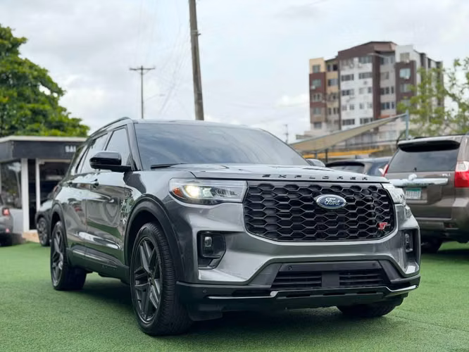 Ford Explorer ST 2024