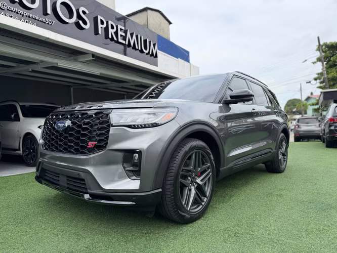 Ford Explorer ST 2024