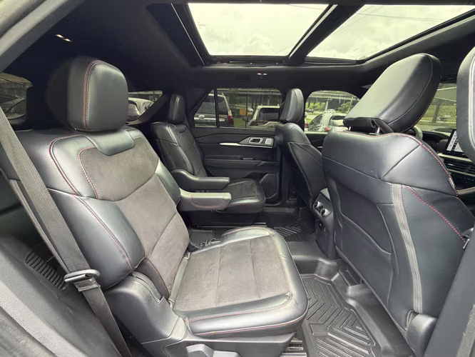 Ford Explorer ST 2024