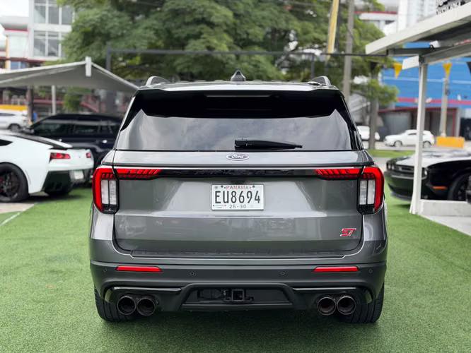 Ford Explorer ST 2024