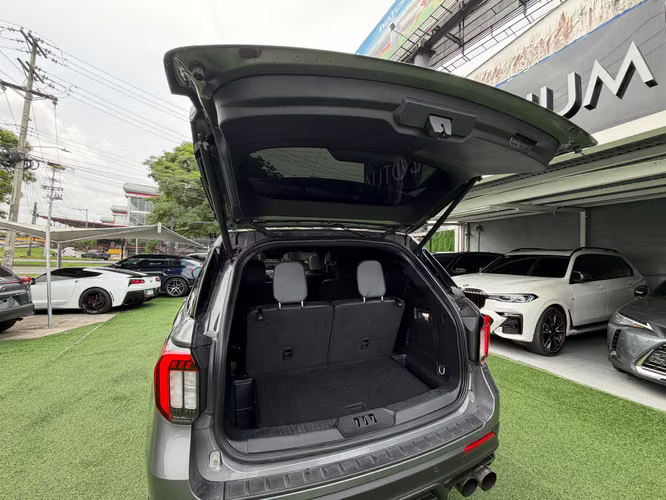 Ford Explorer ST 2024