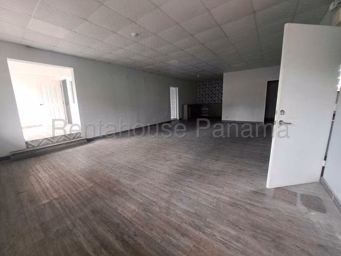Alquiler de local comercial de 162m2 en San Francisco