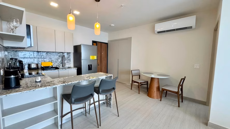 ALQUILO APARTAMENTO AMOBLADO EN COSTA DEL ESTE PH ARCADIA