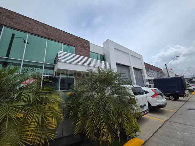 Warehouse for Rent Pacora - YD