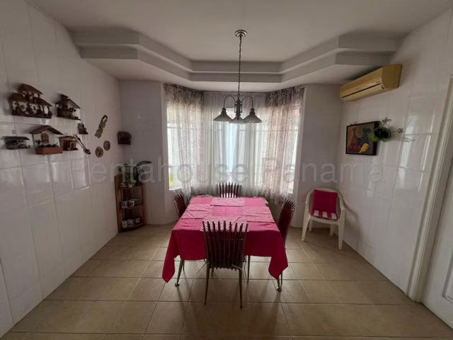 Casa en Venta en Costa del Este 26EPP6913