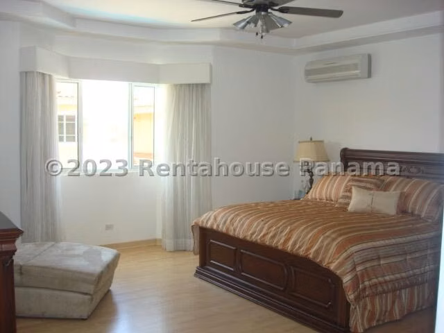 Casa en Venta en Costa del Este 23EPP6277