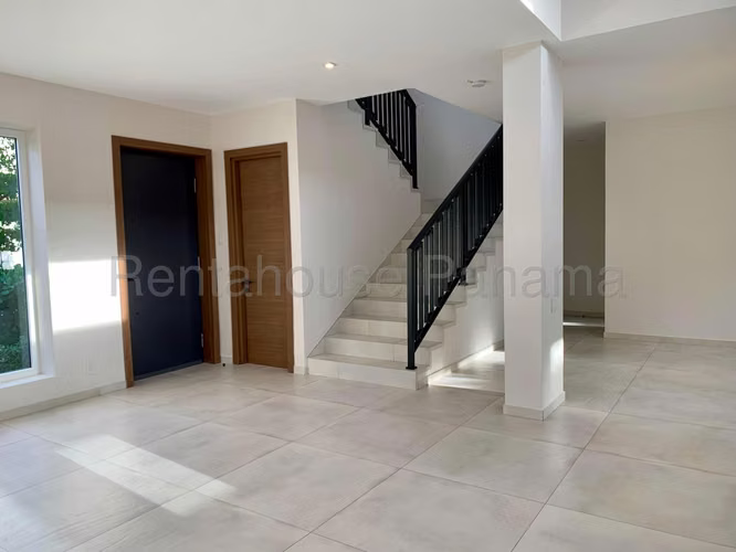 Se Vende Casa en Santa Maria VLU27-591