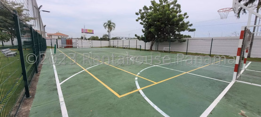 Se Vende Casa en Versalles VLU27-902