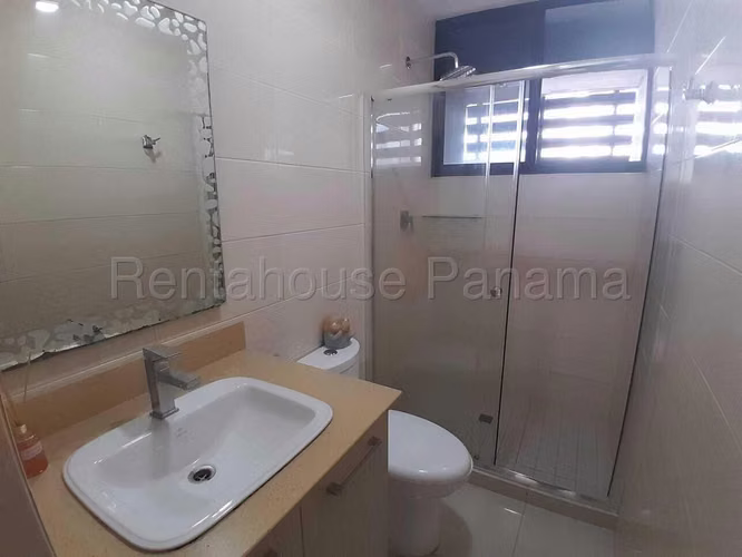 Alquilo Apartamento en Bellavista LC27-468