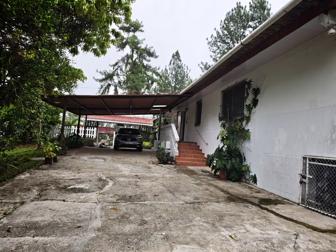 Se Vende  Espectacular Residencia en Las Nubes de Cerro Azul - Imagen 4