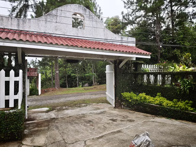 Se Vende  Espectacular Residencia en Las Nubes de Cerro Azul - Imagen 2