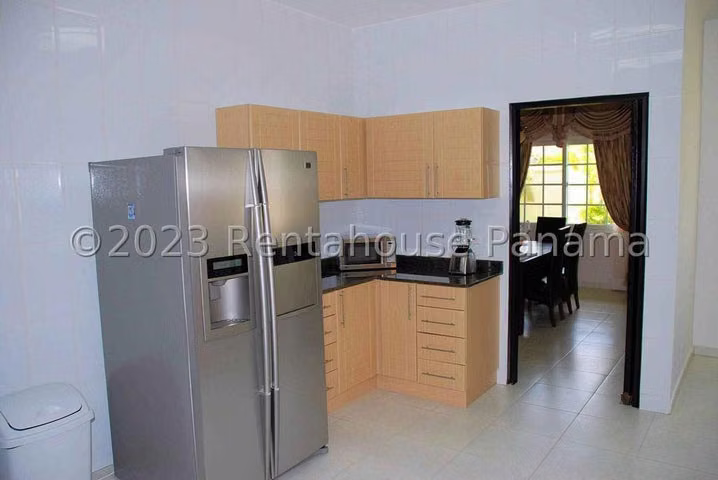 Casa en Venta en Costa Sur 26EPP7888