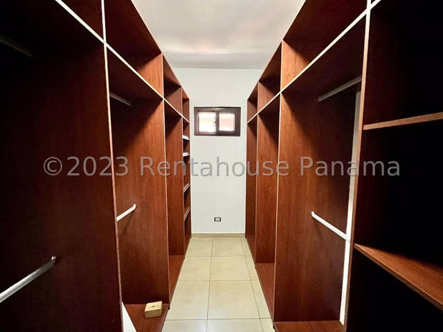 Casa en Venta en Costa Sur 24EPP5776