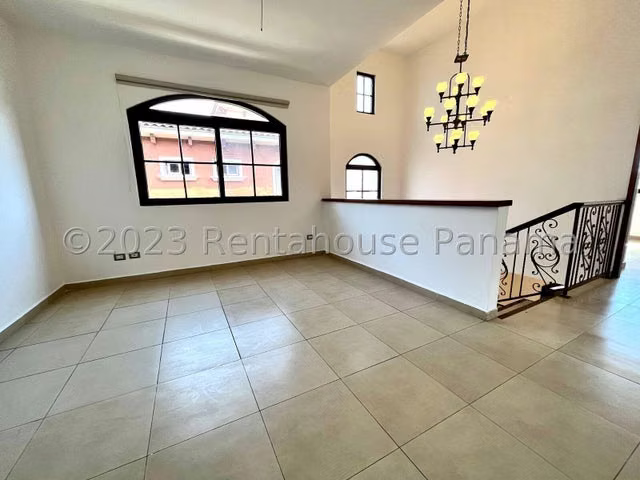 Casa en Venta en Costa Sur 24EPP5776