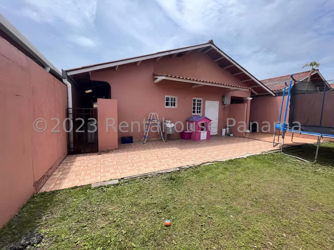 Se Vende Casa en Villa Zaita MDV27-1052