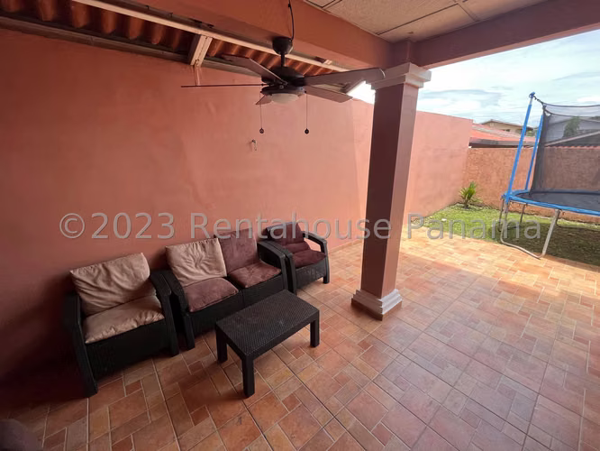 Se Vende Casa en Villa Zaita MDV27-1052