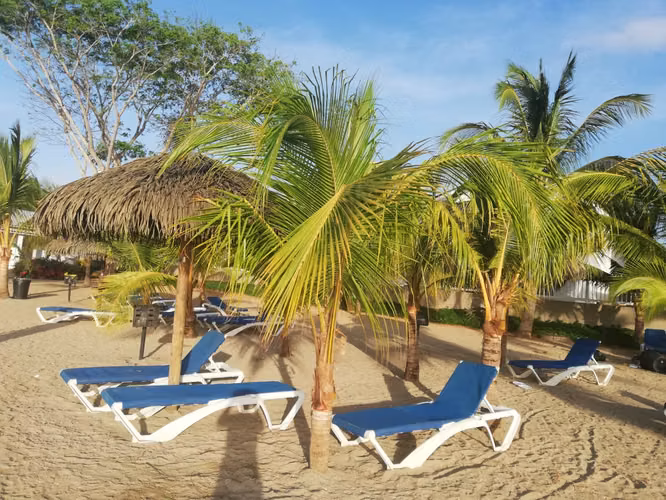 Alquilo casa en playa dorada - Imagen 3