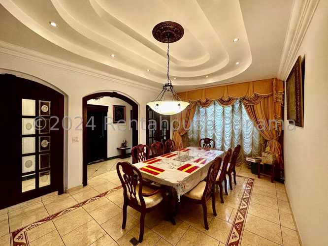 Se Vende Casa en Brisas Del Golf MDV27-1018