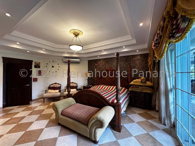 Se Vende Casa en Brisas Del Golf MDV27-1018