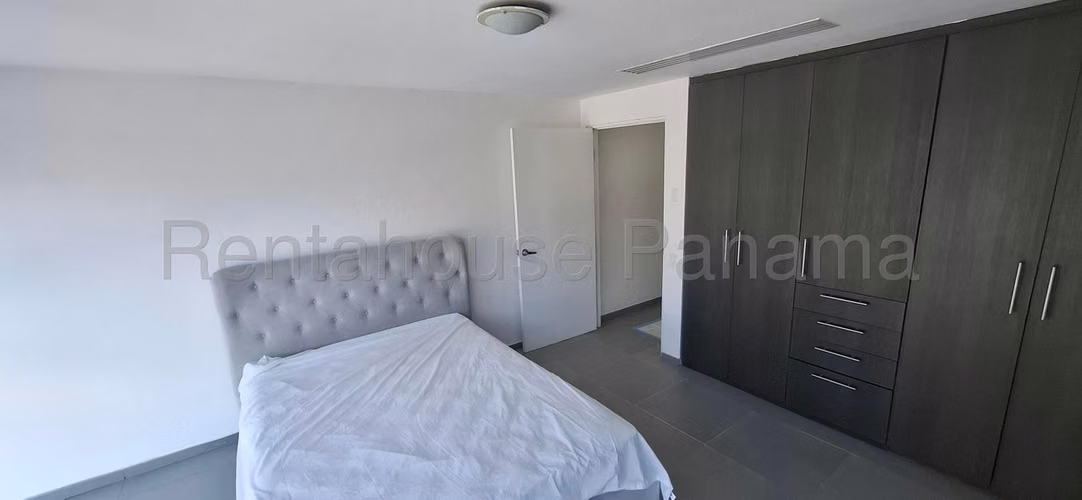 VENTA APARTAMENTO YACHT CLUB AV BALBOA 26ML5857