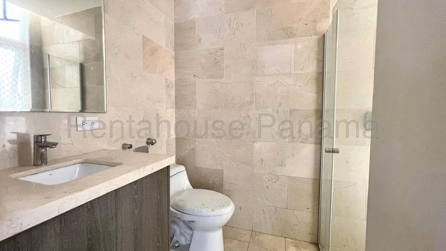 Lujoso Apartamento en Venta en Coco del Mar 27*224Mfk