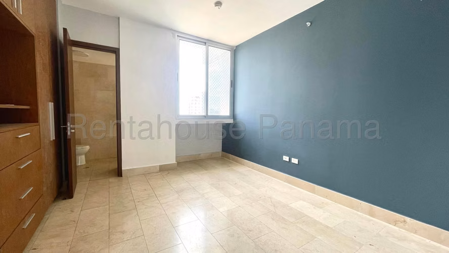 Lujoso Apartamento en Venta en Coco del Mar 27*224Mfk