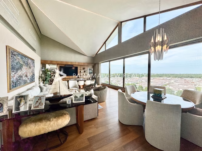 LA LOMA PENTHOUSE - SANTA MARIA