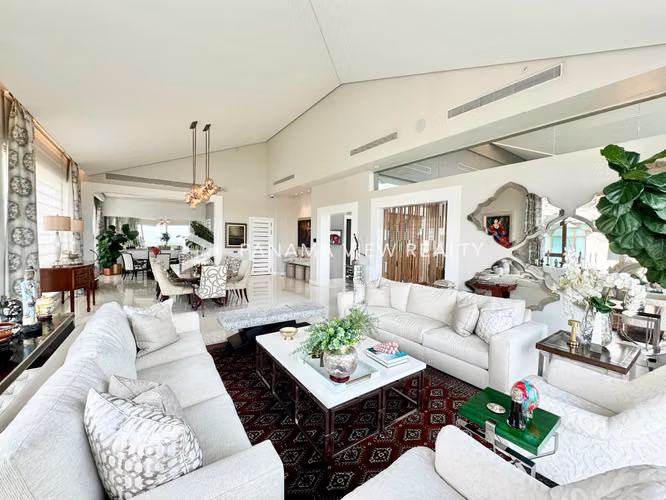 LA LOMA PENTHOUSE - SANTA MARIA