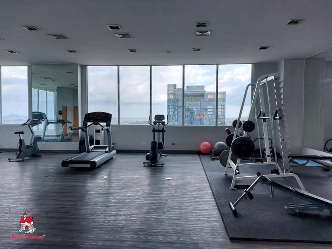 Se Alquila Apartamento en Avenida Balboa DPA27-1067