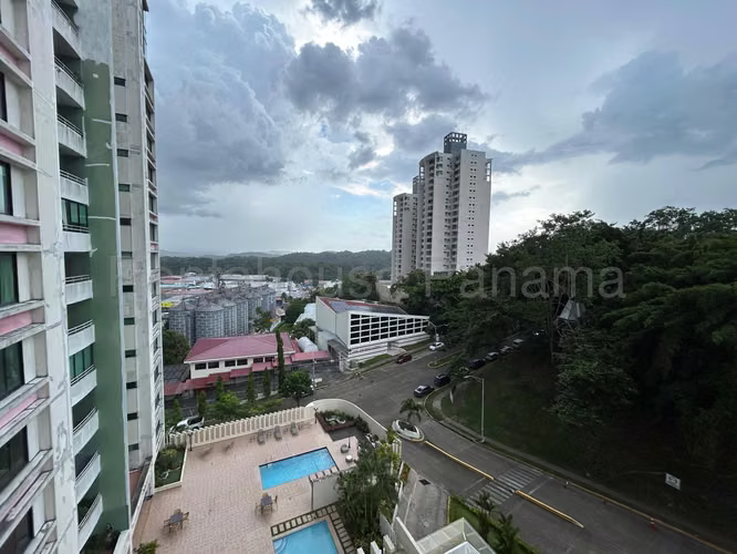 Se Vende Apartamento en Edison Park DPA27-1004