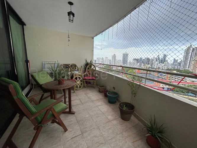 Se Vende Apartamento en Edison Park DPA27-1004
