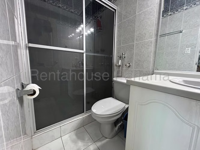 Se Vende Apartamento en Edison Park DPA27-1004