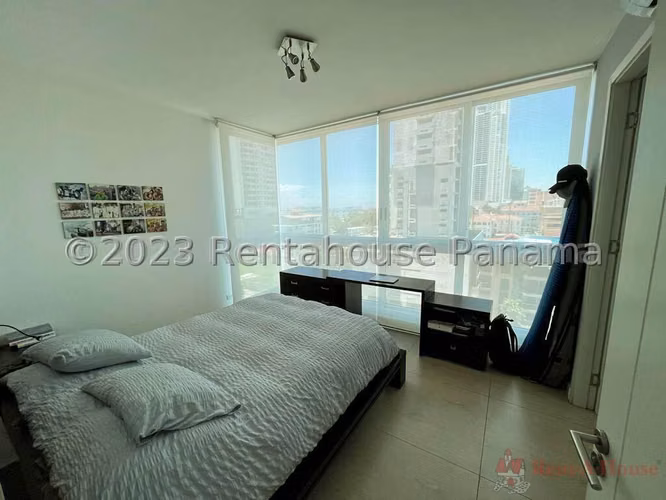 Se Alquila Apartamento en Avenida Balboa DPA27-1118