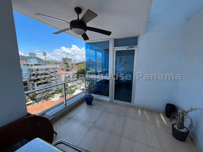 Se Alquila Apartamento en Avenida Balboa DPA27-1118