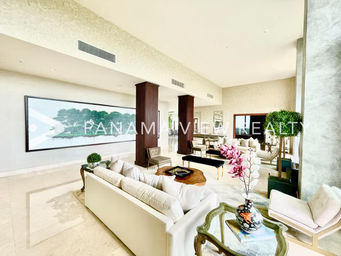 SANTA MARIA COURT PENTHOUSE - SANTA MARIA