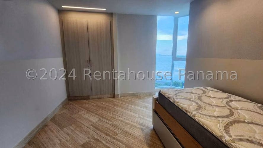 Apartamento en venta PH The Regent Costa del Este